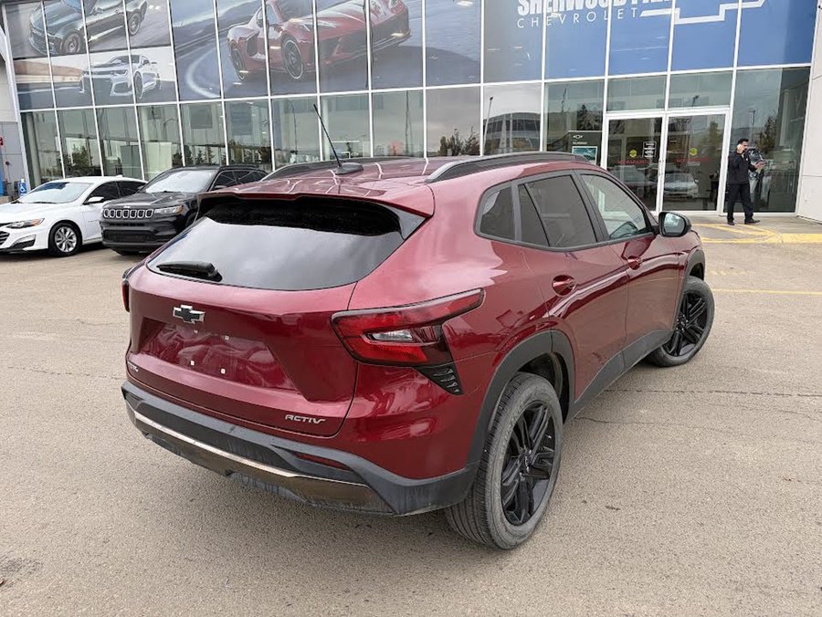 2024 Chevrolet Trax ACTIV Red