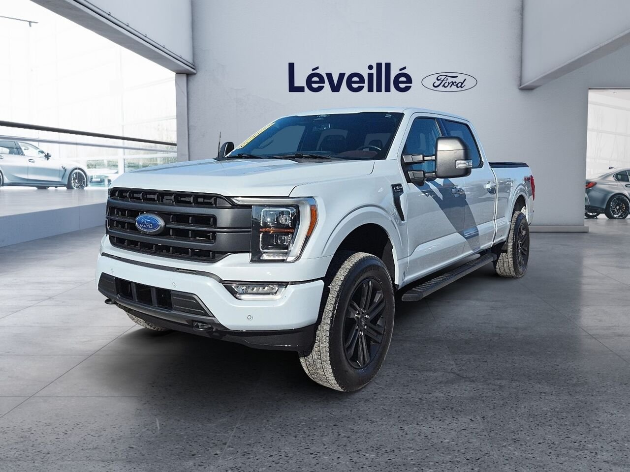 Ford F-150 W5561 | LARIAT 5.0L ** 502A ** SPORT ** TOIT PANO ** FX4 20P ** PRO POWER 2KW ** B&O ** 6,5 pi 6,5 pi 2022 Blanc Saint-Jérôme - photo #0