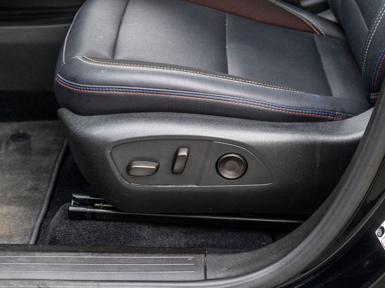 2025 Chevrolet Equinox EV 4 portes RS , Awd Black Châteauguay - photo #27