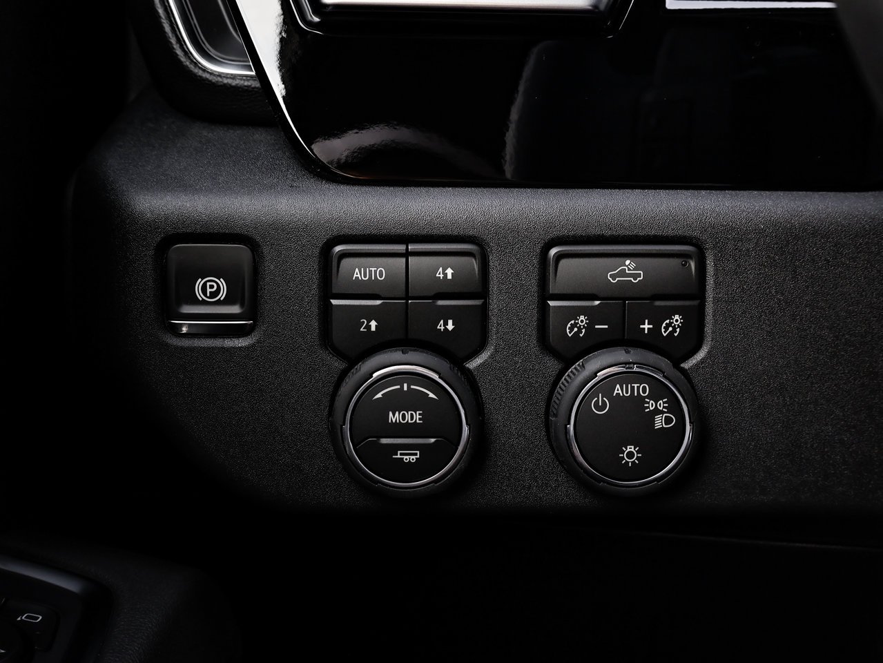 2026 Chevrolet Silverado 1500 4WD Crew Cab 147 LT Black Sherwood Park - photo #17