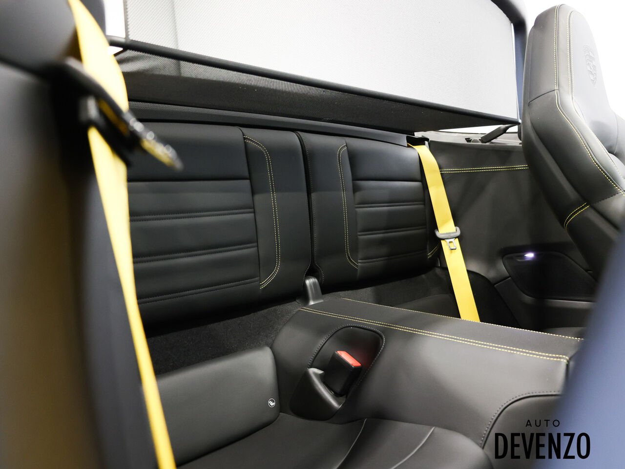 2023 Porsche 911 Grey Saint-Eustache - photo #10