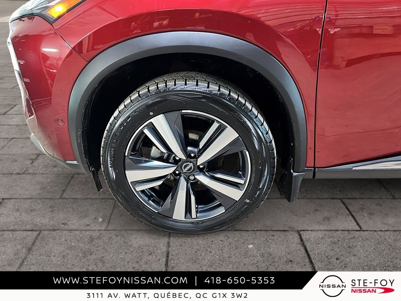 2023 Nissan Rogue Red Ste-Foy - photo #2
