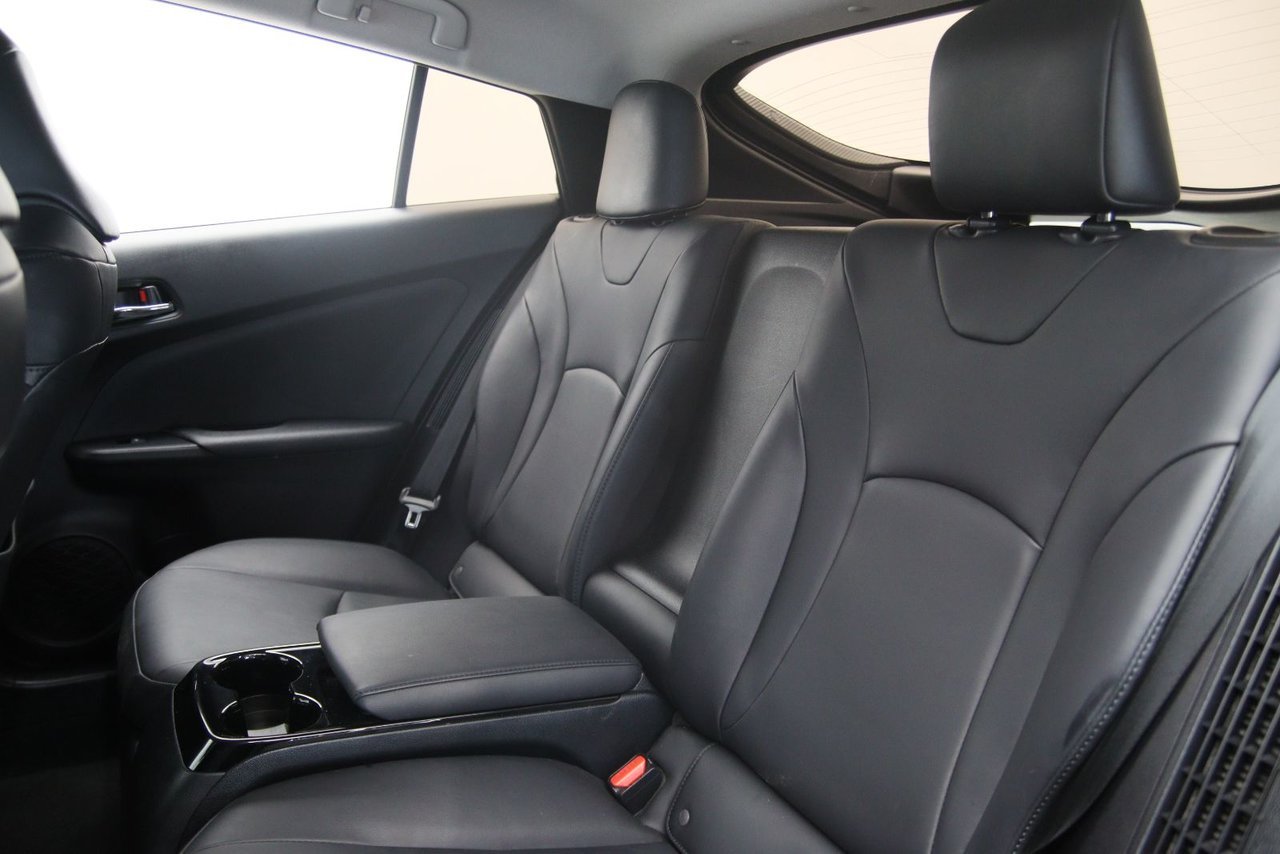 2018 Toyota Prius Prime ROUGE Red Baie-Comeau - photo #8