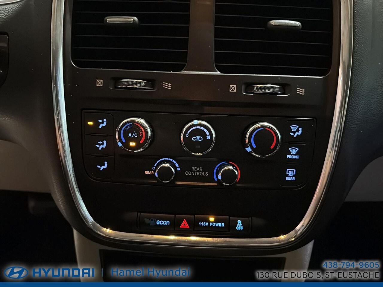 2016 Dodge Grand Caravan Black Saint-Eustache - photo #15