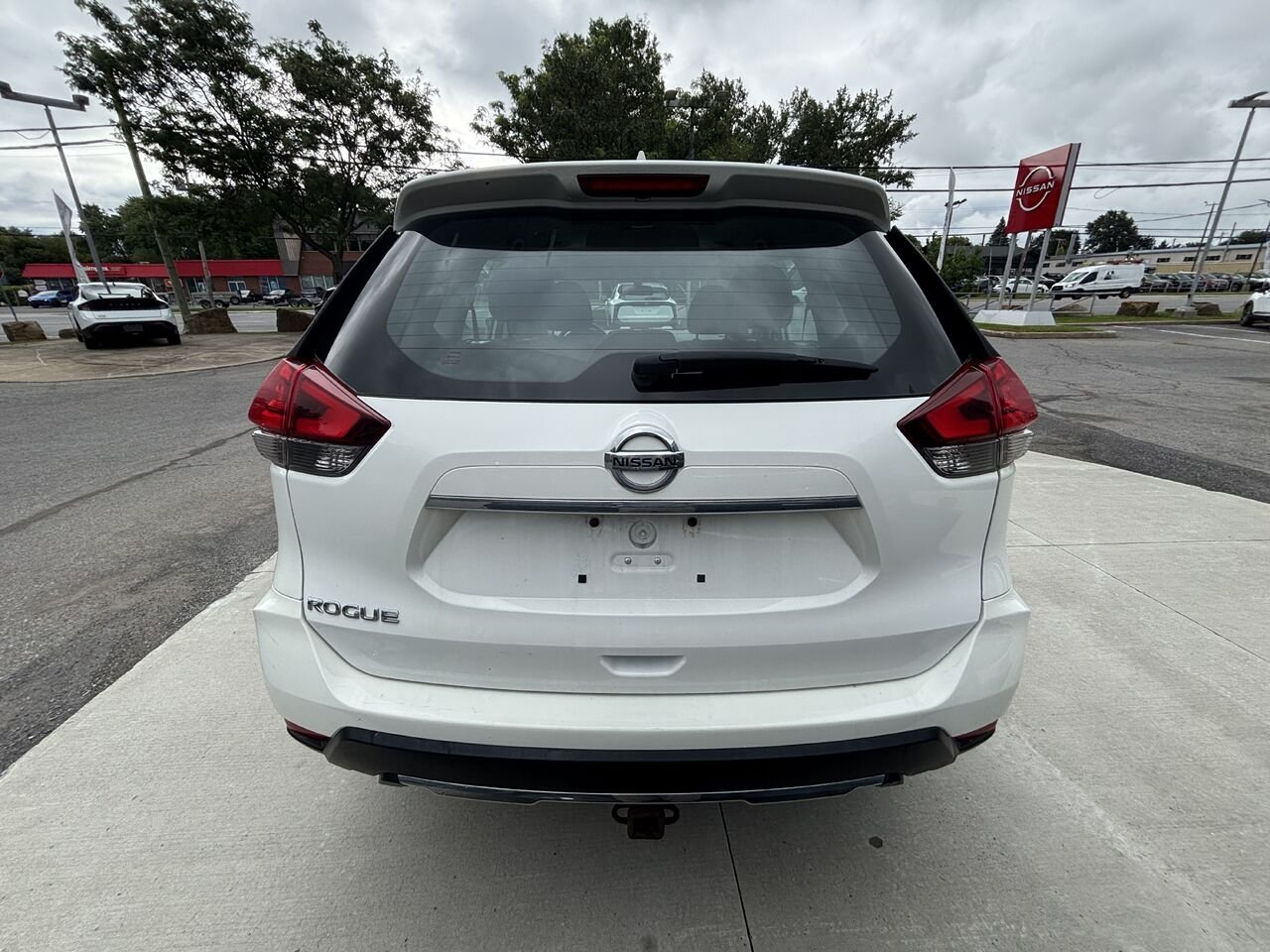 Nissan Rogue S FWD 2017 Blanc Châteauguay - photo #4