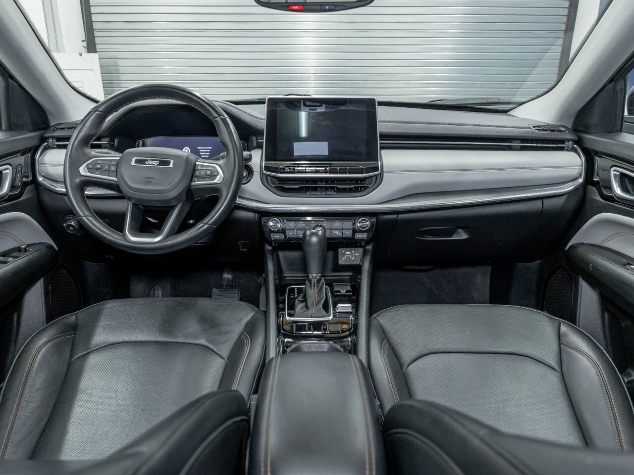 2022 Jeep Compass LIMITED 4X4 *TOIT* NAV CUIR SIÈGES VENTIL ALPINE Granite Crystal Saint-Jérôme - photo #16