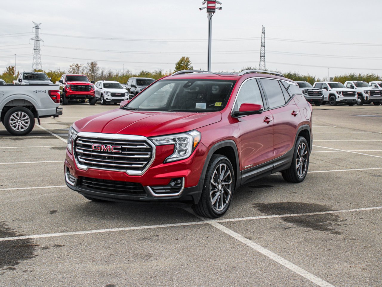 2023 GMC Terrain AWD 4dr SLT Red Sherwood Park - photo #3