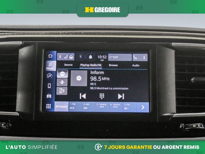 2023 Chrysler Grand Caravan White Saint-Eustache - photo #23