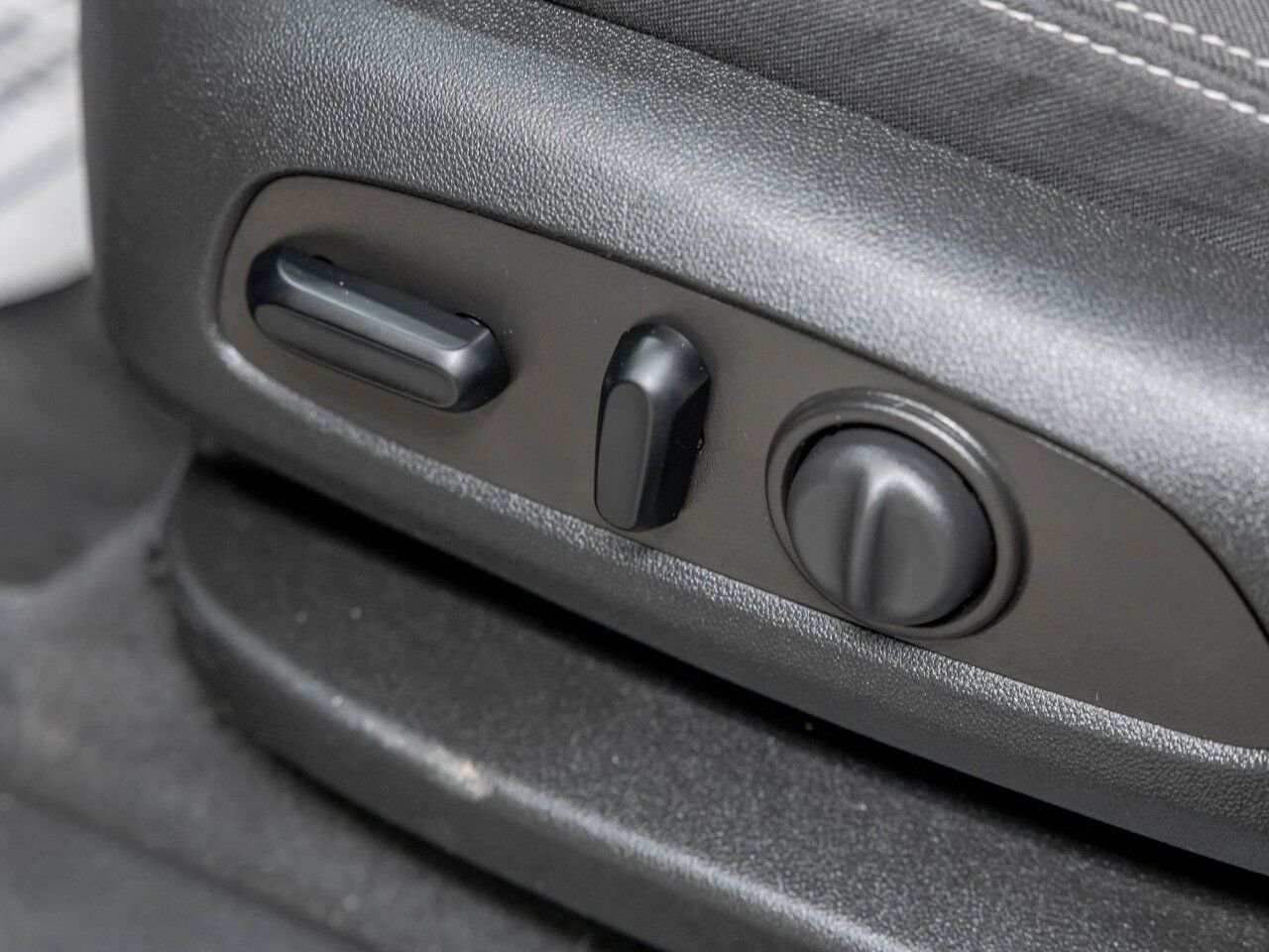 GMC Terrain SLE AWD *SIÈGES CHAUF* HAYON ELEC CARPLAY REG ADAP 2024 Noir Saint-Jérôme - photo #23