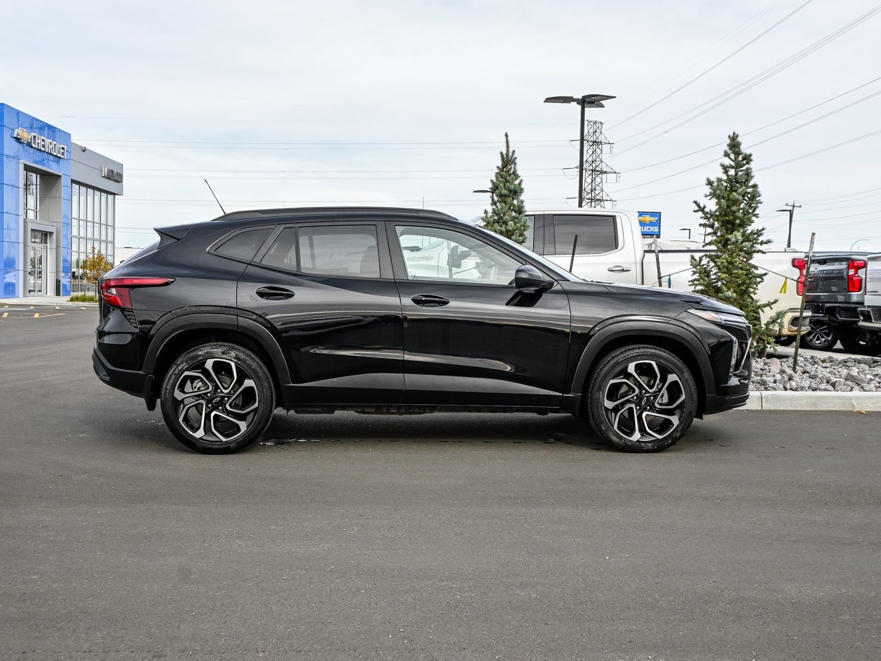 2025 Chevrolet Trax FWD 4dr 2RS Black Sherwood Park - photo #14
