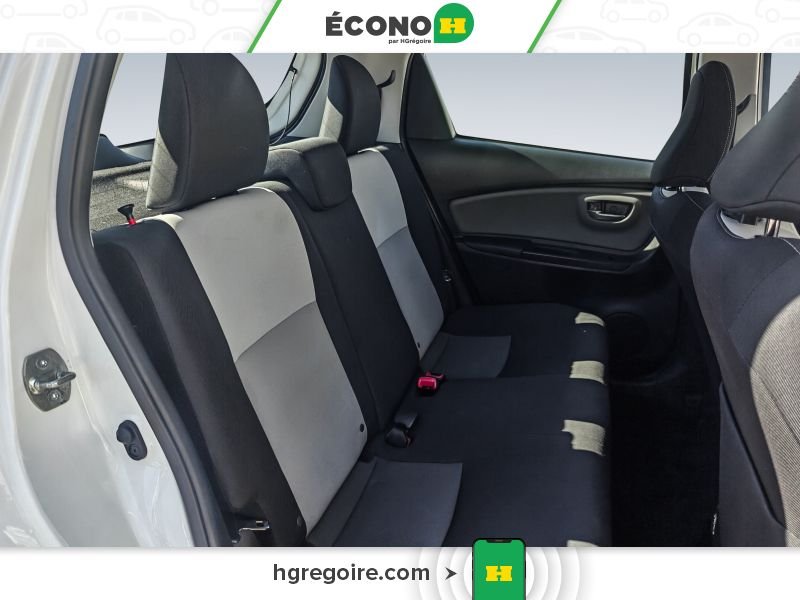 2018 Toyota Yaris White Saint-Eustache - photo #19