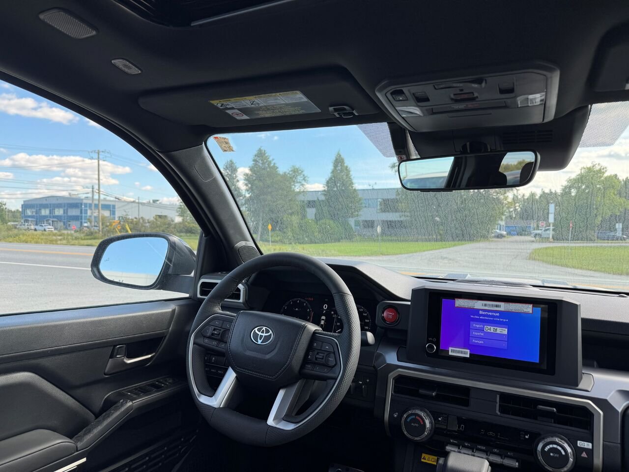 Toyota Tacoma Double Cab 4x4 BA emp. court 2026 Noir Val-d'Or - photo #2