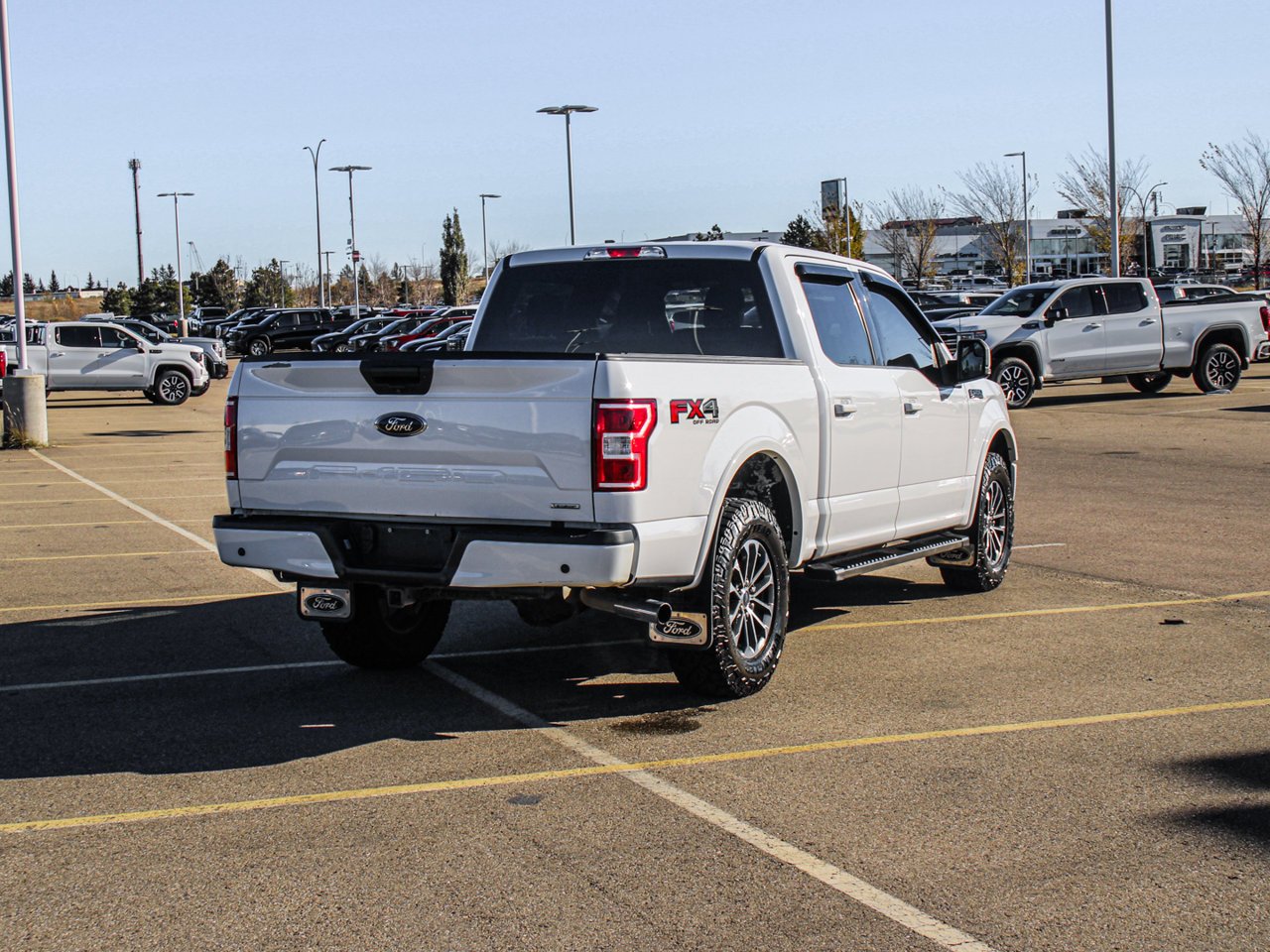 2019 Ford F-150 XLT 4WD SuperCrew 5.5' Box White Sherwood Park - photo #8
