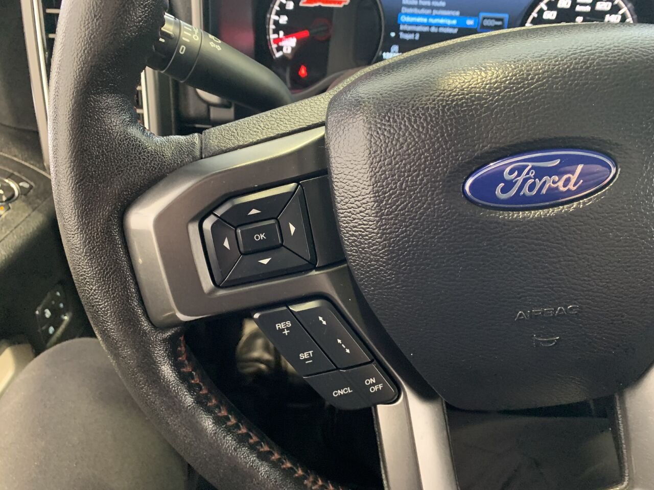 Ford F-150 LARIAT, EDITION SPECIALE, 3.5L, 157 WB, 2019 Argent Châteauguay - photo #35
