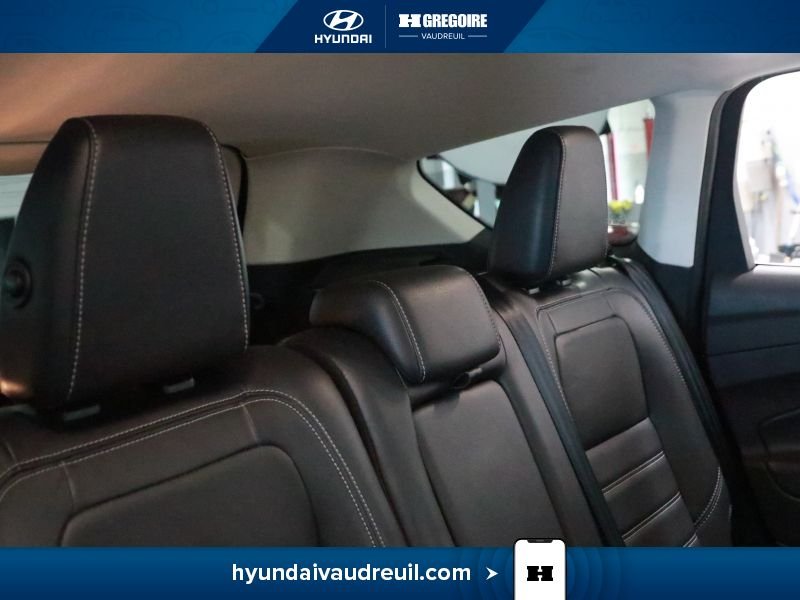2019 Ford Escape Black Laval - photo #33