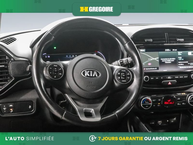 2020 Kia Soul White Vaudreuil-Dorion - photo #17