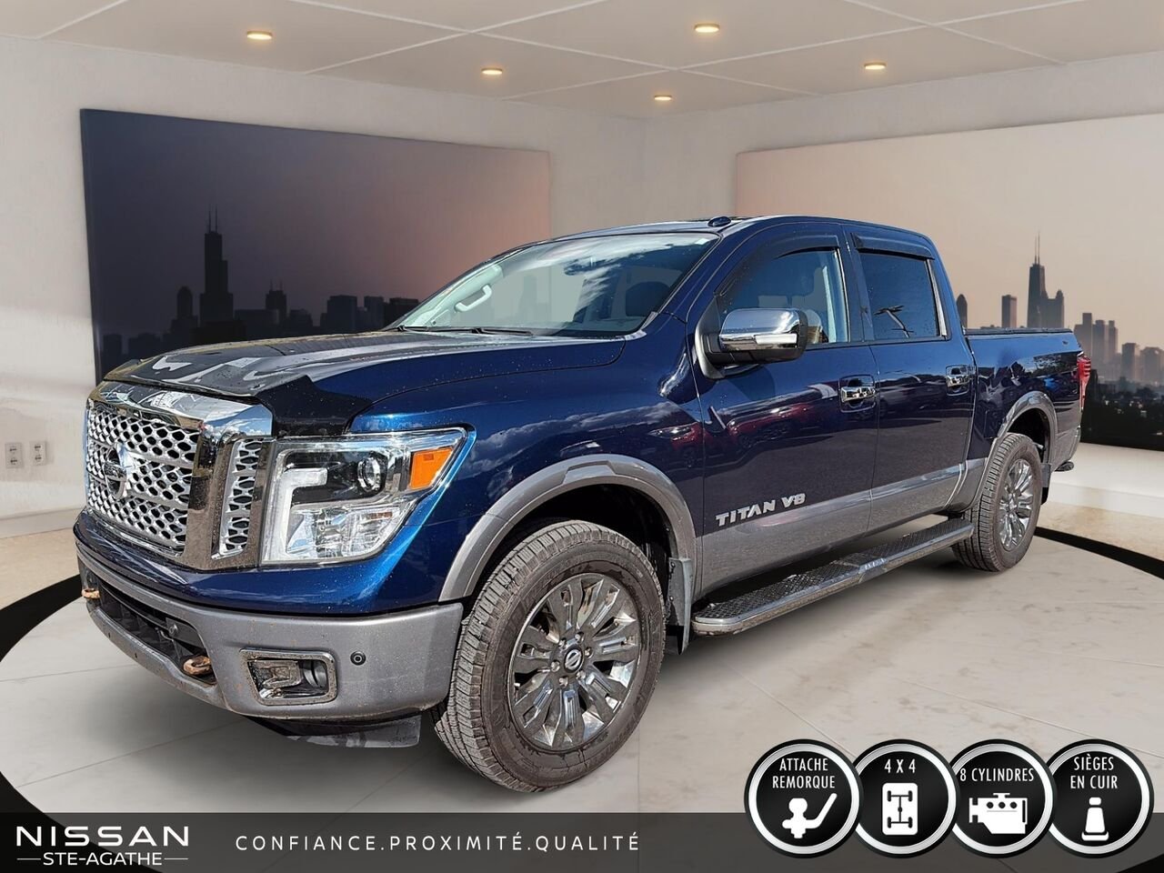 2018 Nissan Titan Blue Sainte-Agathe-des-Monts - photo #0