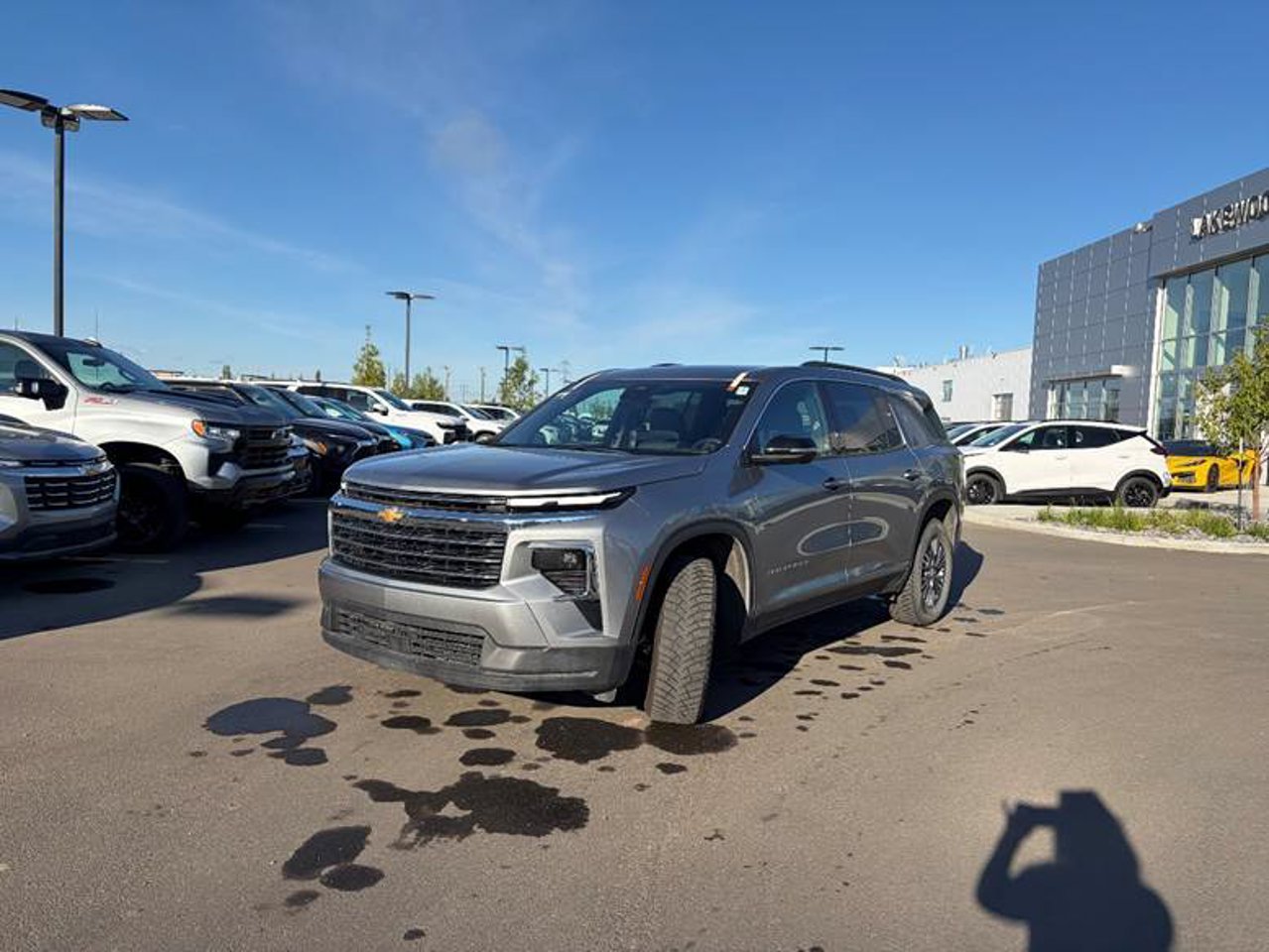 2026 Chevrolet Traverse AWD 4dr LT Grey Sherwood Park - photo #2