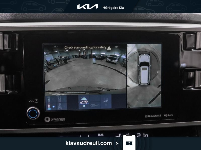 2024 Toyota Sequoia Grey Blainville - photo #24