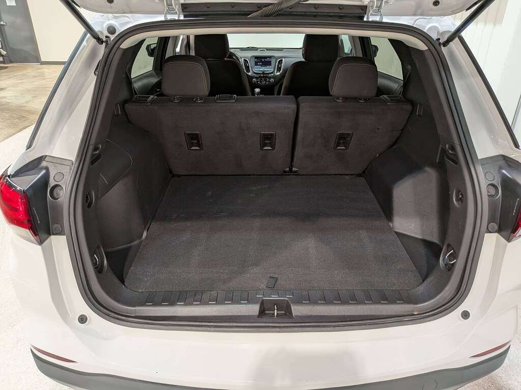 2023 Chevrolet Equinox AWD 4dr LT White Val-David - photo #7