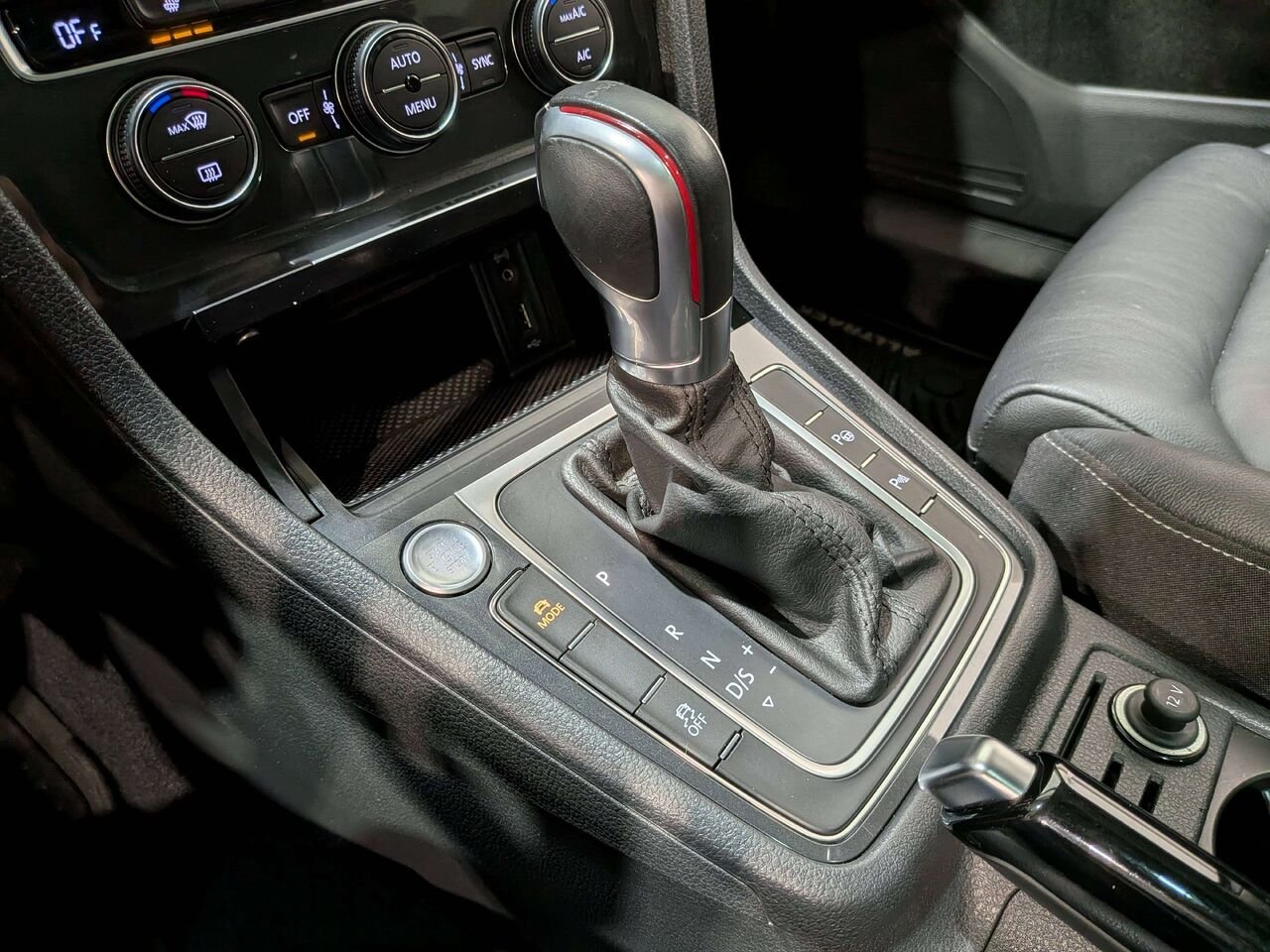 Volkswagen Golf Alltrack 2018 Argent Val-David - photo #26