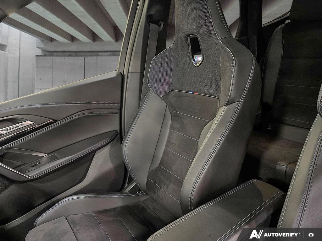 2024 BMW X1 M35i xDrive 2602174A | M35i xDrive, stunning, less than 47,000km Blue Edmonton - photo #18