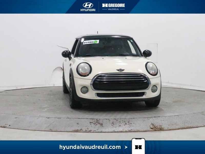 Mini Cooper 2015 Beige Laval - photo #0
