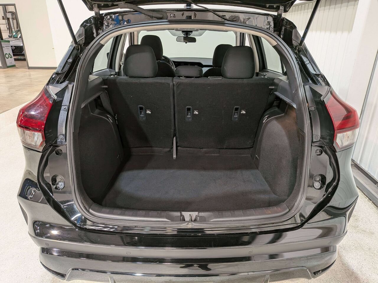 2024 Nissan Kicks S FWD Black Val-David - photo #8