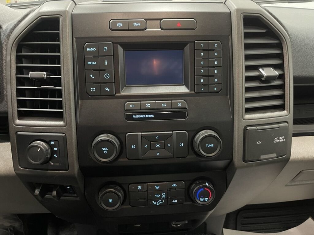 2022 Ford Super Duty F-550 Location Disponible / Leasing Available White Kirkland - photo #15