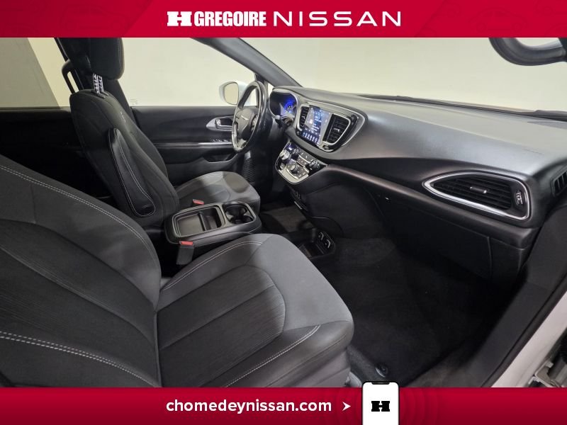 2019 Chrysler Pacifica White Saint-Eustache - photo #23