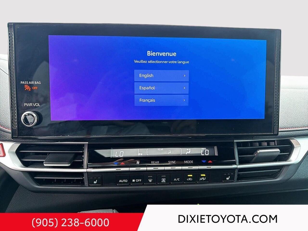 2026 Toyota Sienna XSE AWD TEC PKG / HEATED SEATS / REAR-ENTERTAINMENT PLAYER / ALLOY WHEELS / CARPLAY AND ANDROID AUTO Black Mississauga - photo #15