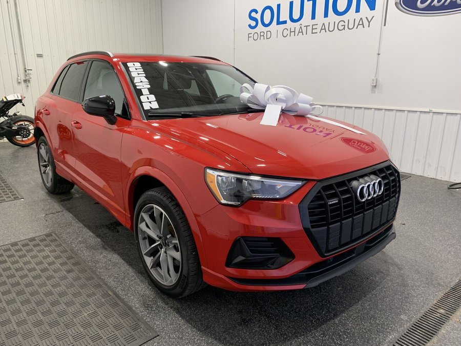 Audi Q3 Komfort 40 TFSI quattro 2024 Rouge