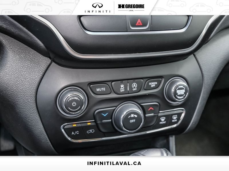 2019 Jeep Cherokee Blainville - photo #17