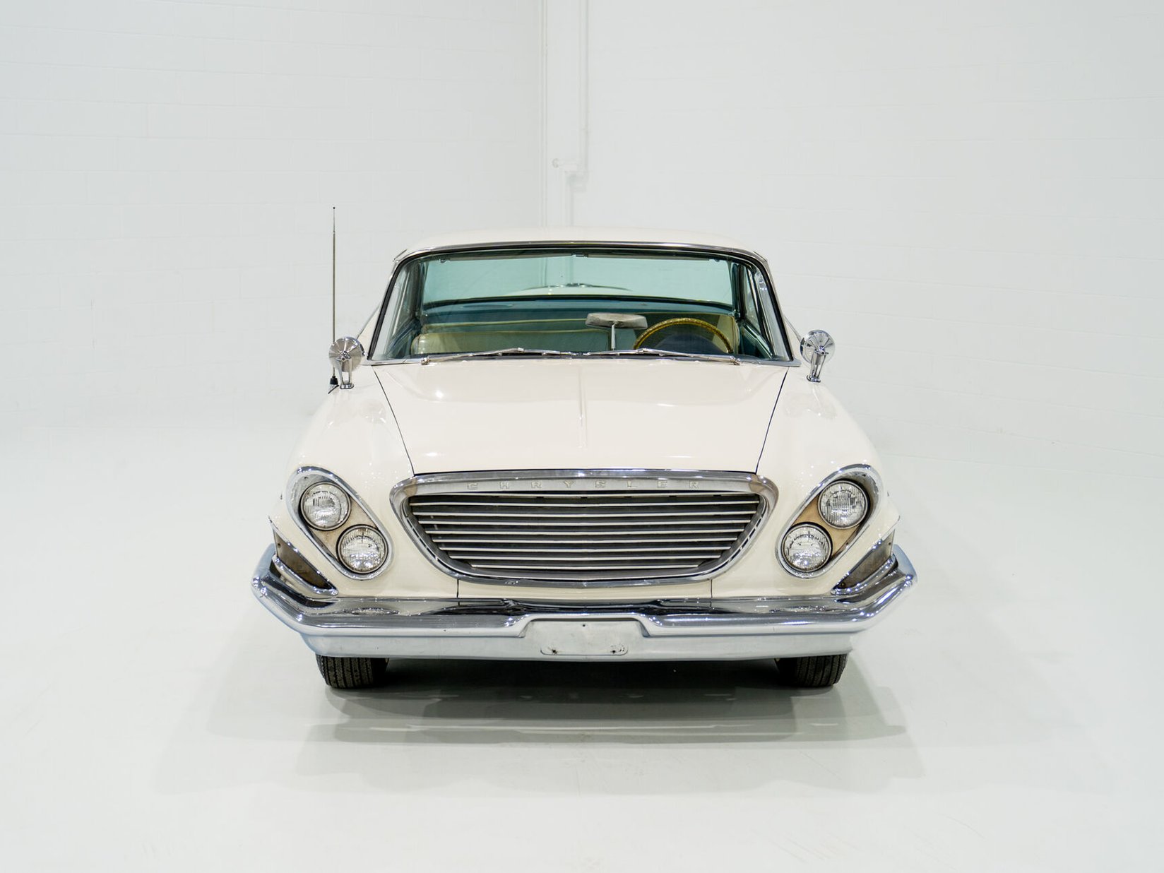 Chrysler Windsor 1961 Blanc Montréal - photo #22