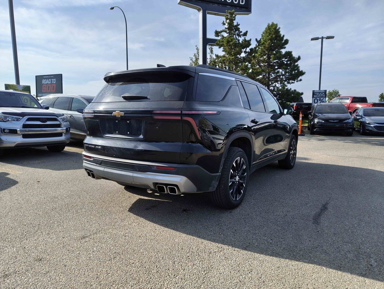 2025 Chevrolet Traverse AWD 4dr LT Black Sherwood Park - photo #5