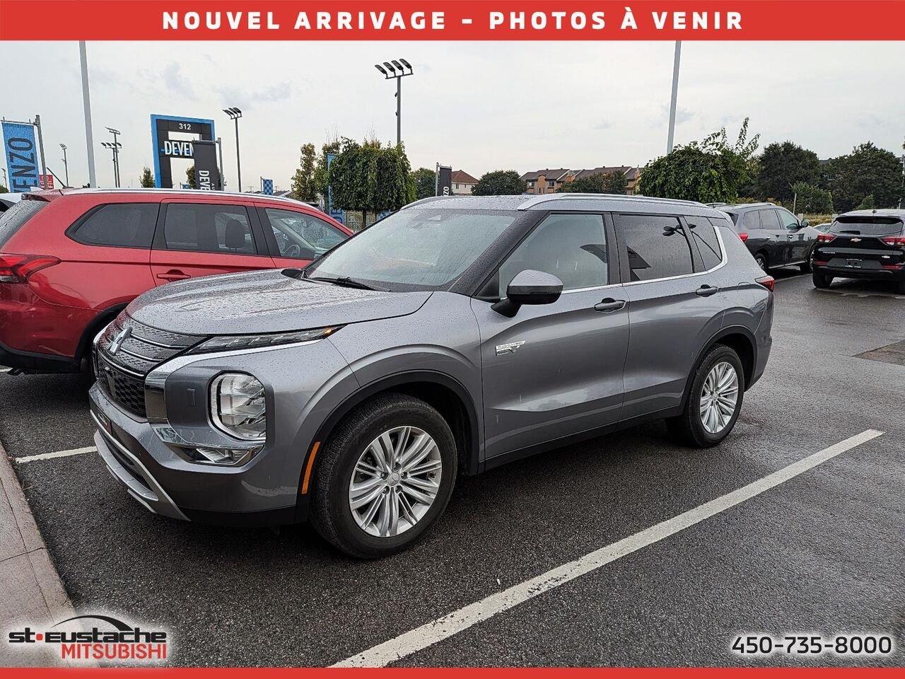 Mitsubishi Outlander PHEV 2024 Argent Saint-Eustache - photo #0