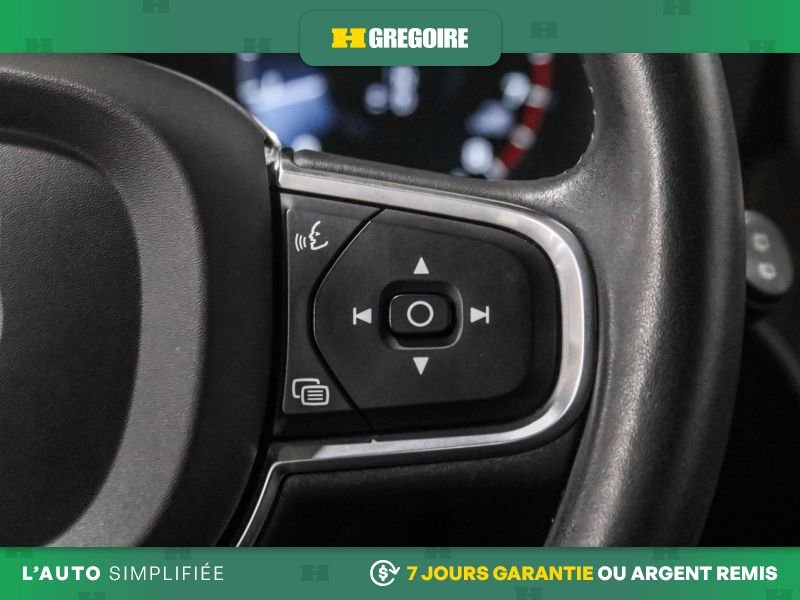 2021 Volvo XC60 White Blainville - photo #22