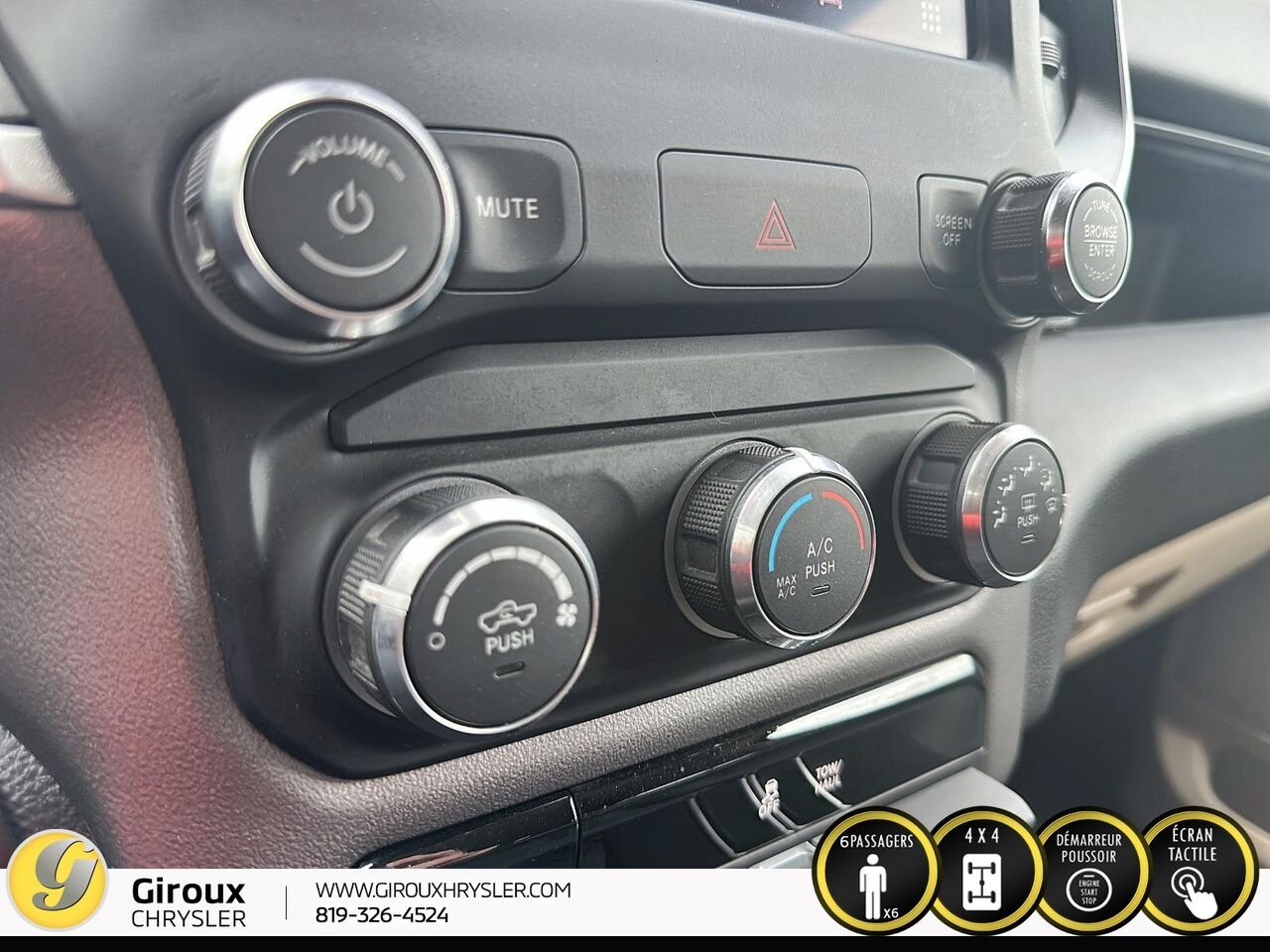 2022 RAM 1500 Grey Sainte-Agathe-des-Monts - photo #19