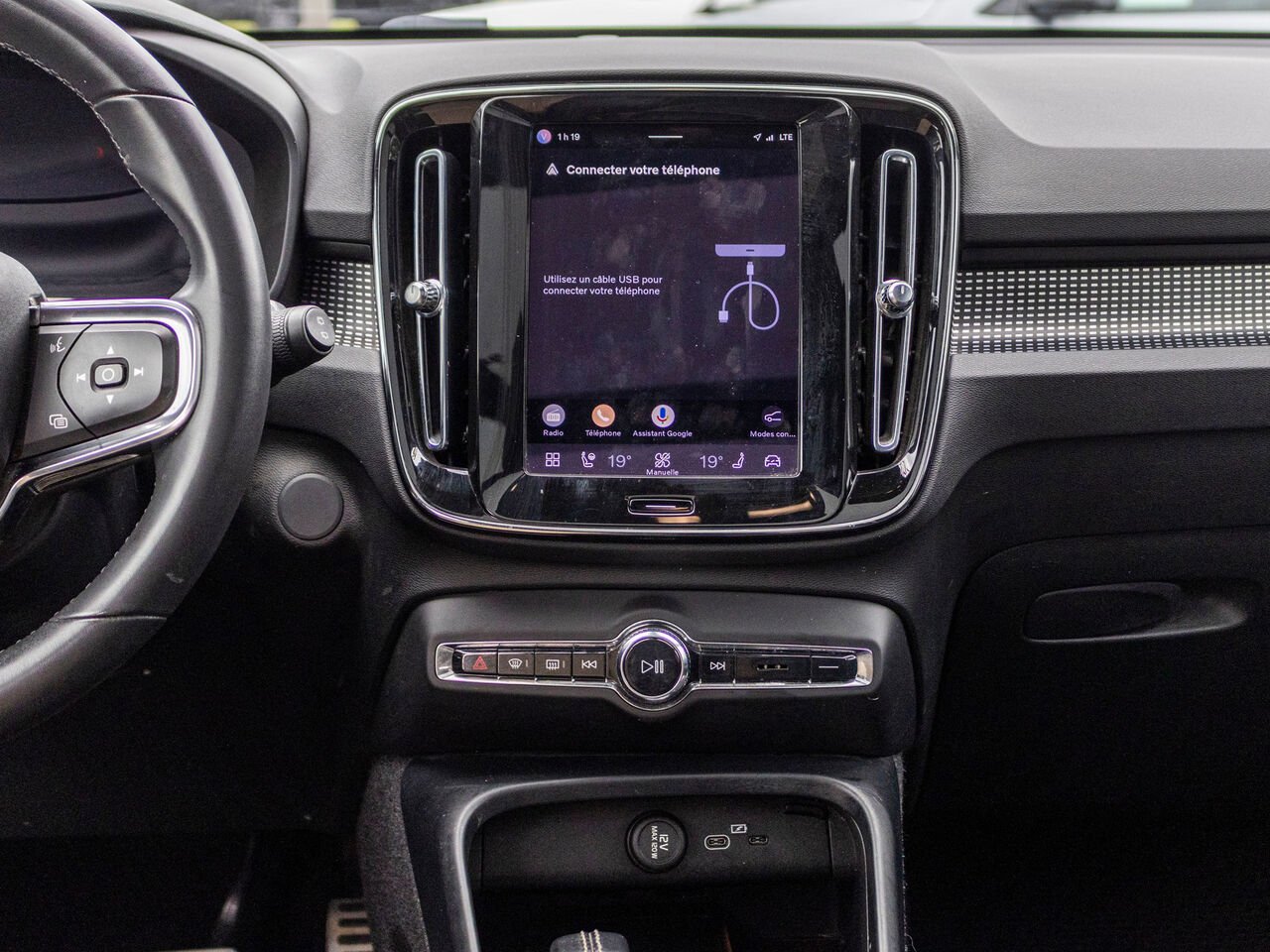 2022 Volvo Recharge XC40 tout électrique XC40 Recharge Plus Black Châteauguay - photo #9