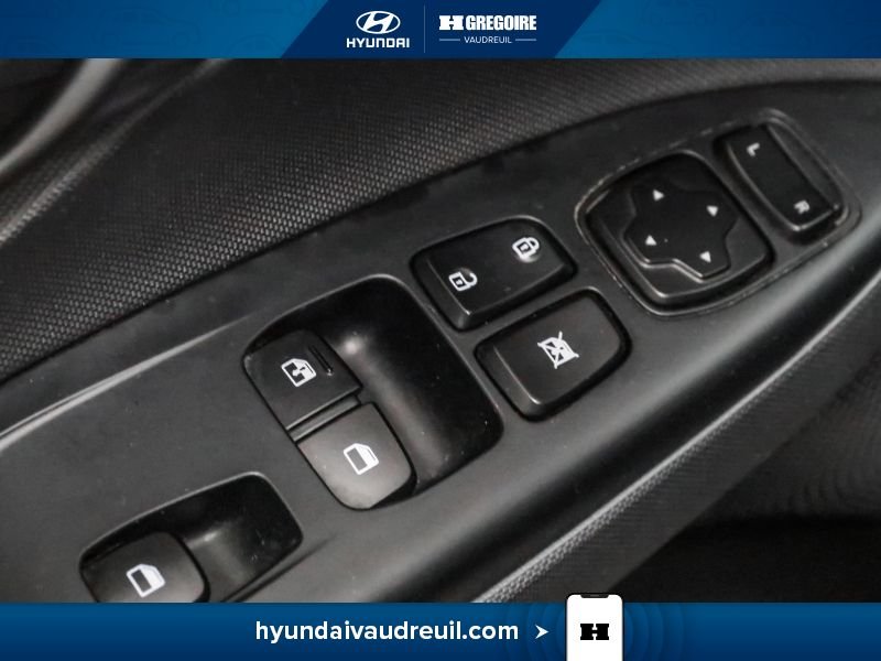 2022 Hyundai Veloster Grey Vaudreuil-Dorion - photo #16