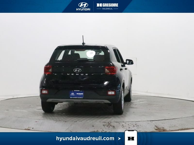 Hyundai Venue YR831 | Essential CERTIFIÉ 4.99% Sieges Chauffants Carplay 2023 Noir Laval - photo #10