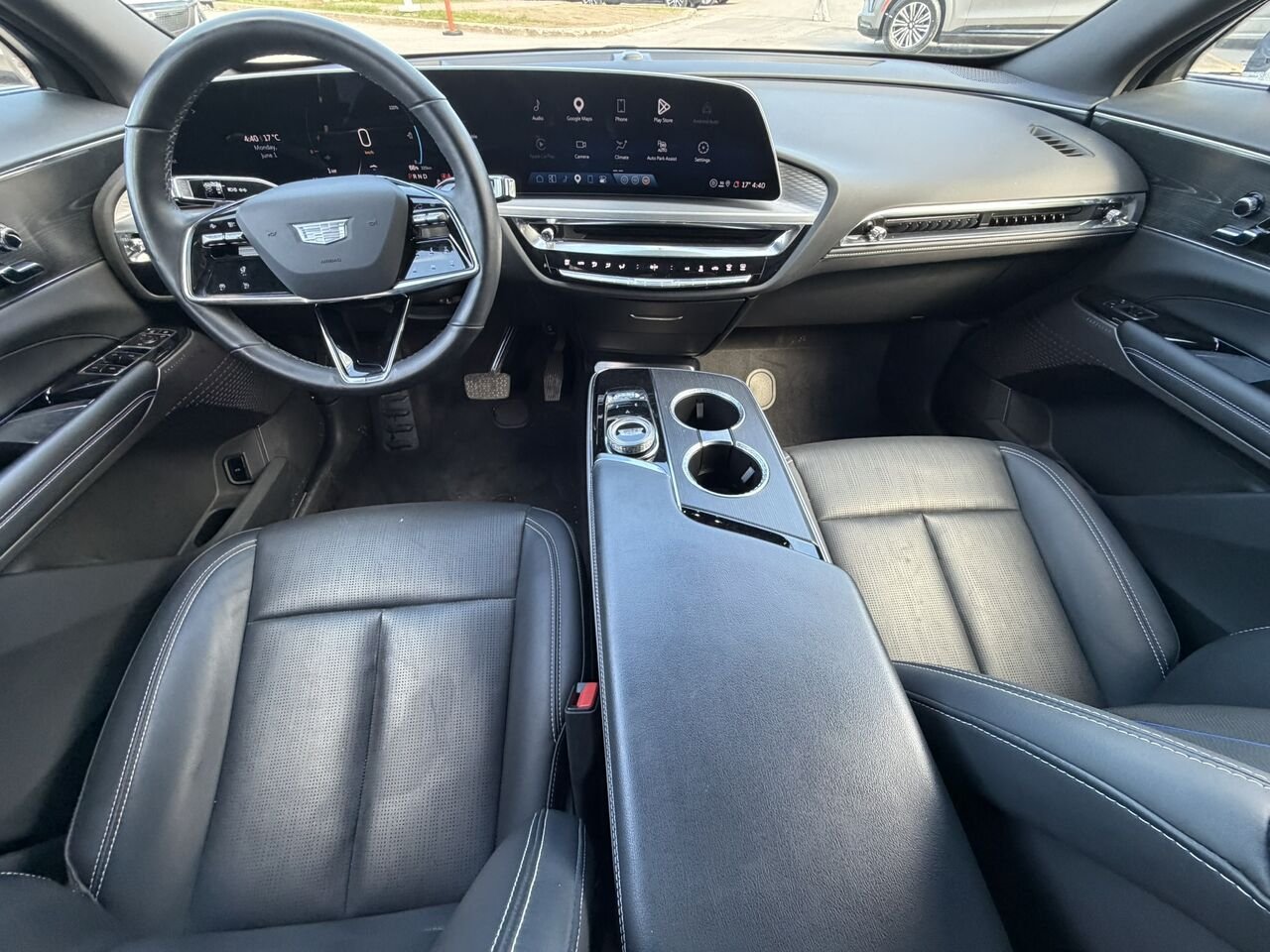 2024 Cadillac LYRIQ LUXURY AWD FINANCEMENT À PARTIR DE 0.99% Black Laval - photo #26