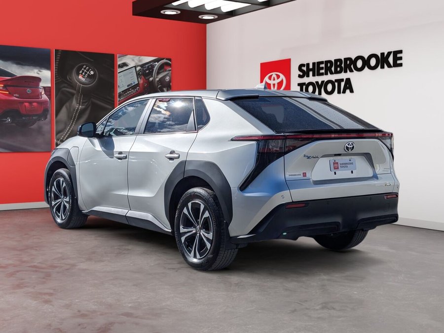 Toyota bZ4X XLE/SIÈGES CHAUFFANTS/TOIT PANORAMIQUE FIXE/BLUETOOTH/AC BIZONE 2023 Argent