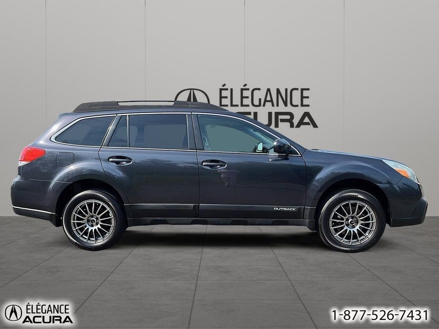 Subaru Outback Familiale 5 portes, boîte automatique, 3.6R avec Groupe Limité 2013 Gris