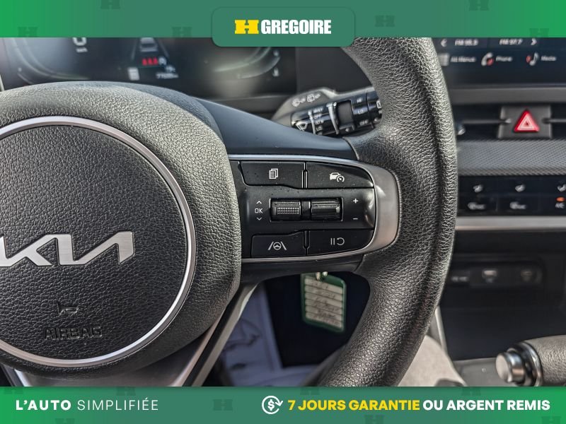 2024 Kia Sportage White Laval - photo #16