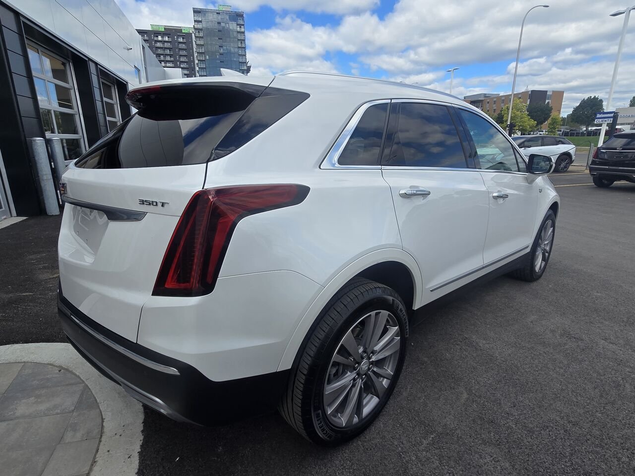2024 Cadillac XT5 PREMIUM LUXURY AWD FINANCEMENT À PARTIR 3.99% White Laval - photo #13