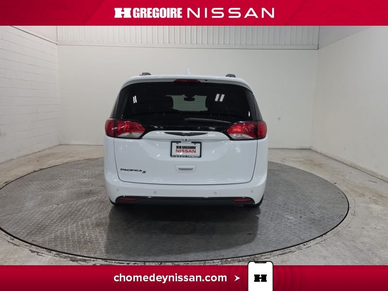 2019 Chrysler Pacifica White Saint-Eustache - photo #16