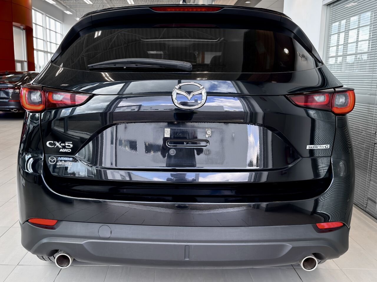 2022 Mazda CX-5 Black Notre-Dame-des-Prairies - photo #8
