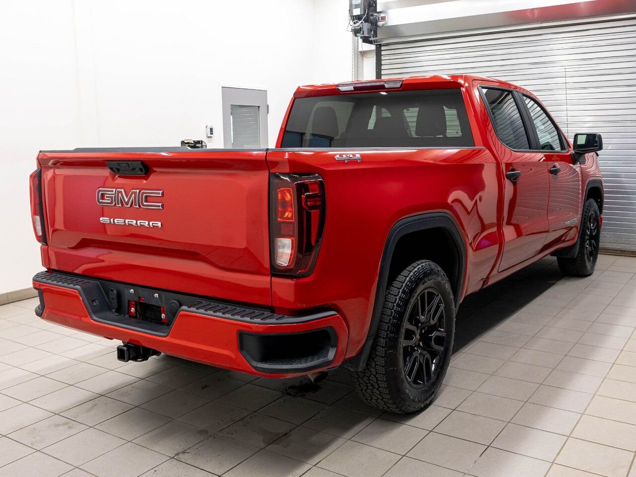 GMC Sierra 1500 PRO CREW 4X4 *EDITION GRAPHITE* CARPLAY BEDLINER 2024 Rouge Saint-Jérôme - photo #7