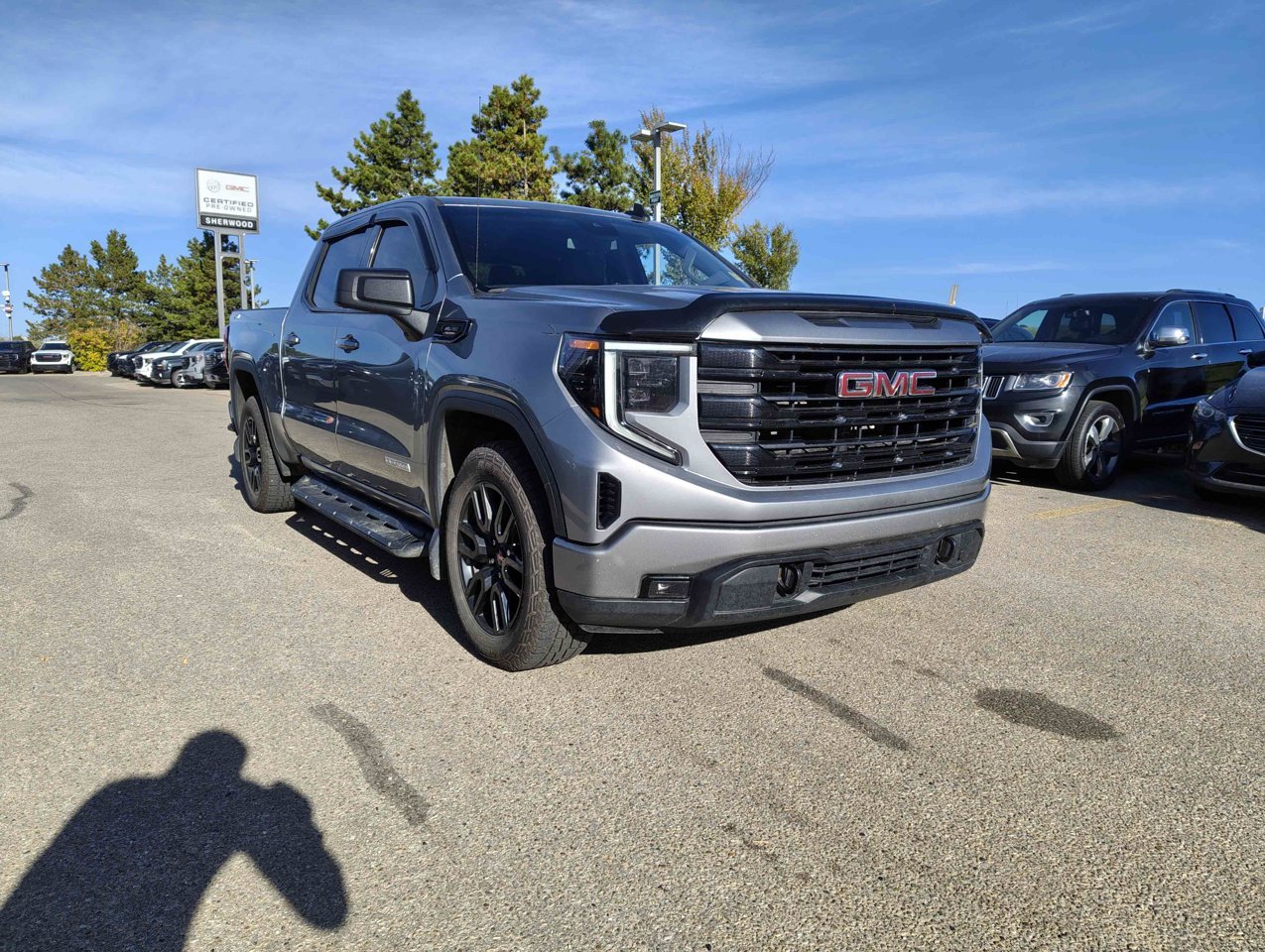 2024 GMC Sierra 1500 4WD Crew Cab 147 Elevation Grey Sherwood Park - photo #2
